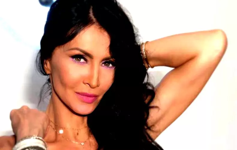 Mihaela-Radulescu-7-1-1