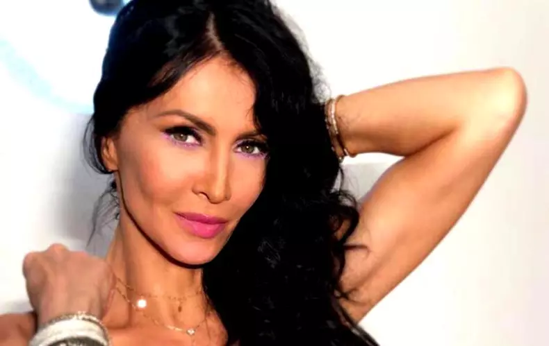 Mihaela-Radulescu-7-1