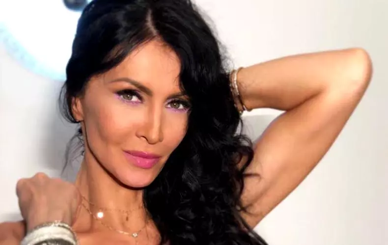 Mihaela-Radulescu-7-2