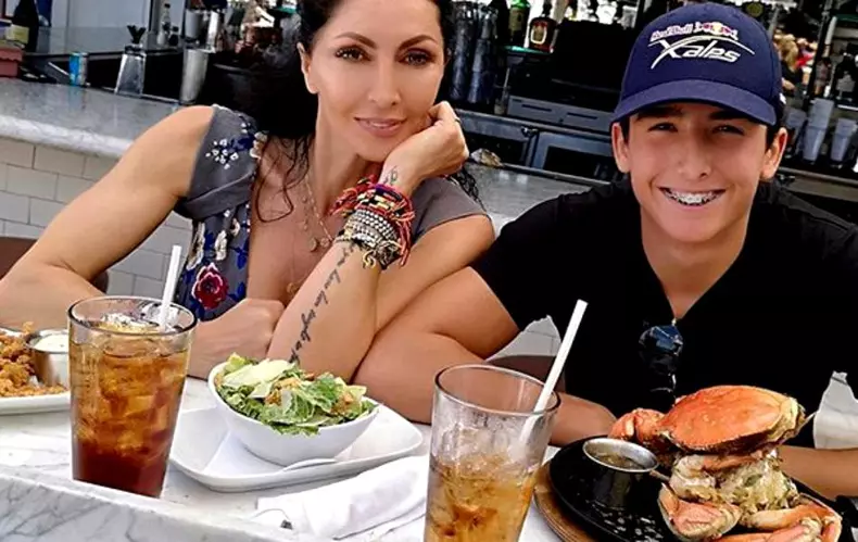 Mihaela-si-Ayan-intr-o-vacanta-recenta