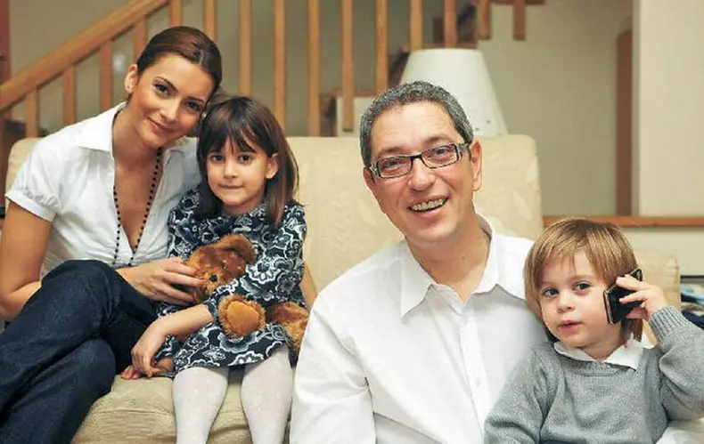 Pentru-ce-se-ceartă-Andreea-Berecleanu-și-fostul-soț-Andrei-Zaharescu.-S-a-ajuns-și-la-proces-2-1