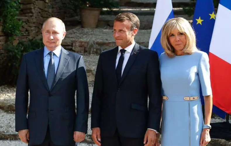 Vladimir-Putin-in-Franta