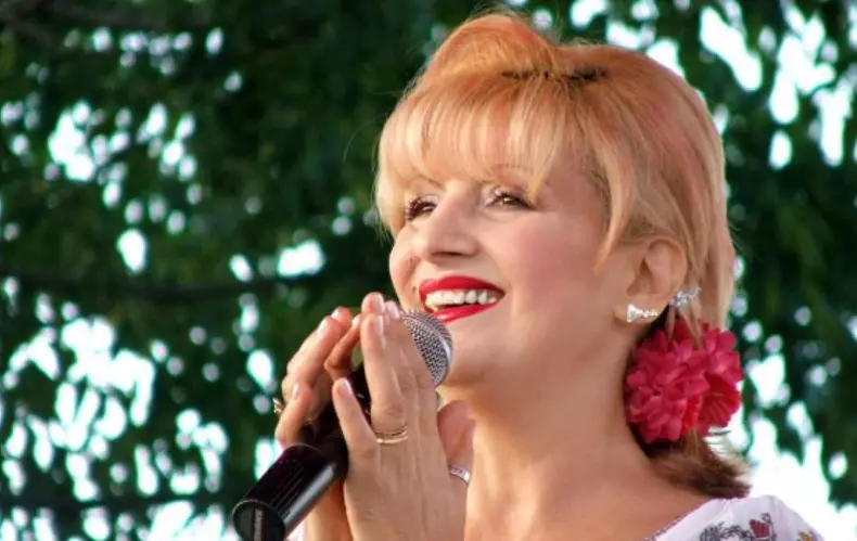 Mama-Ilenei-Ciuculete-6