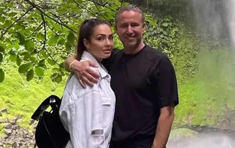 corina-caciuc-laurentiu-reghecampf