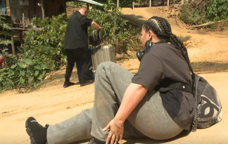 betty salam asia express 3