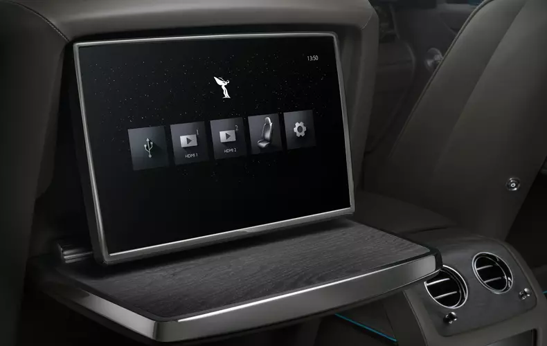 P90572225_highRes_rolls-royce-ghost-se