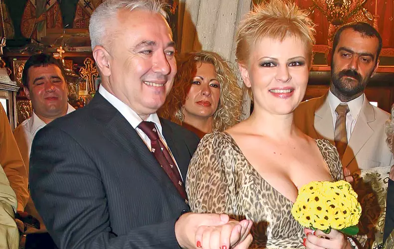 Sanda Ladosi si sotul ei