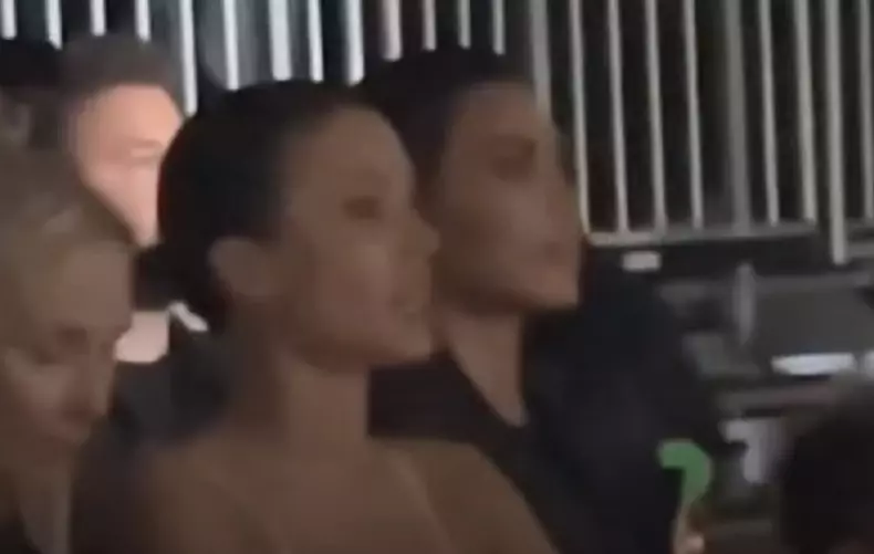 Kim Kardashian si Bianca Censori la concert