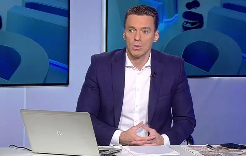 mircea-badea-eu-daca-m-as-autoexamina-cu-multa-atentie-fara-ingrijorare-am-toate-semnele-unei-638374-1