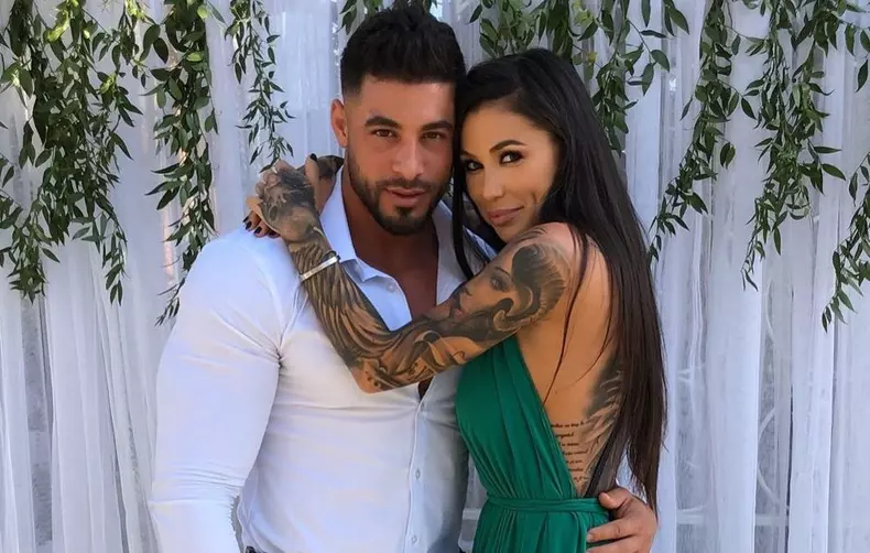 Motivul pentru care Roxana Vancea a șters toate pozele sexy din mediul online. Eram urmărită...