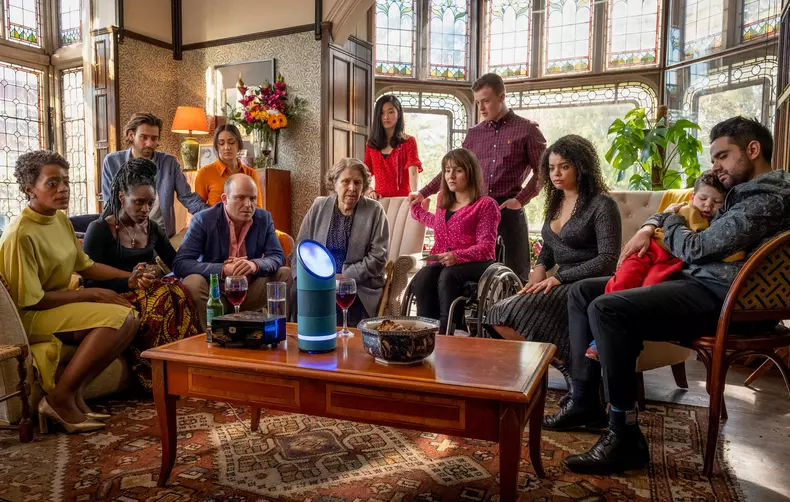 „Ani și ani”, o miniserie despre un viitor distopic, în premieră la Focus Sat TV