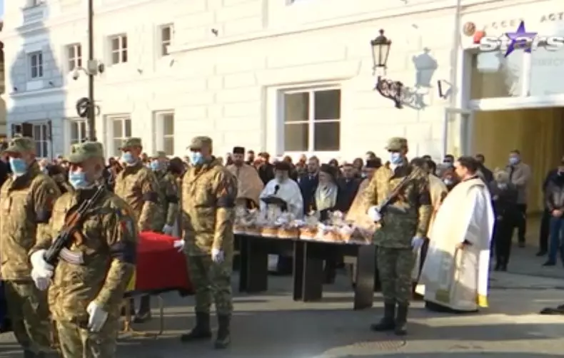 inmormantare-Benone-Sinulescu-2