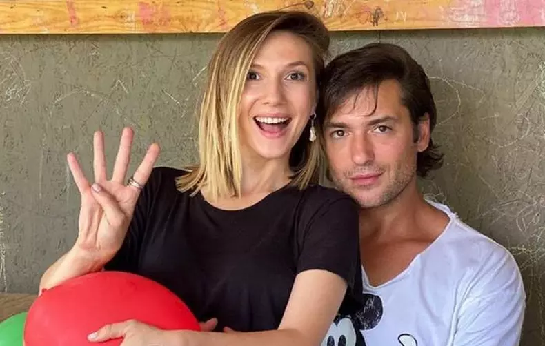 adela-popescu-si-radu-valcan-si-au-anulat-planurile-de-vacanta-2