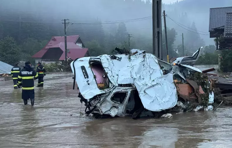inundatii-suceava2-isu