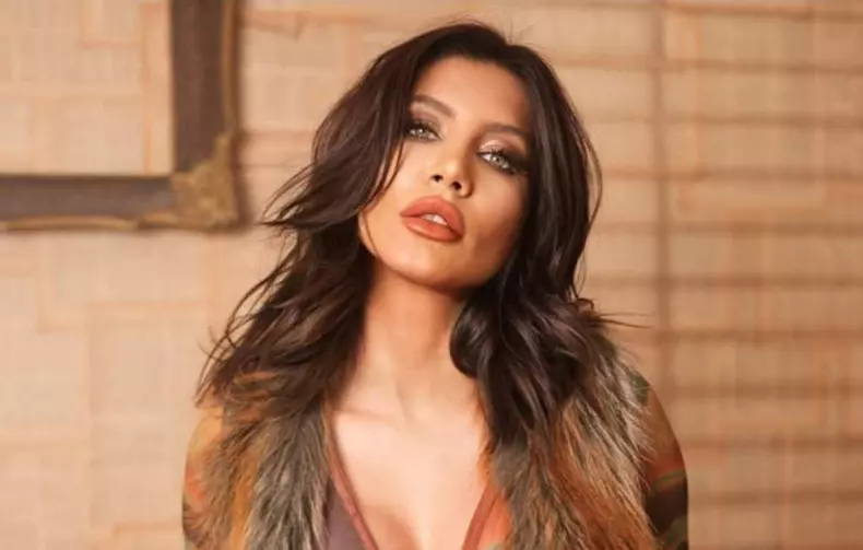 Tina Ulmeanu5