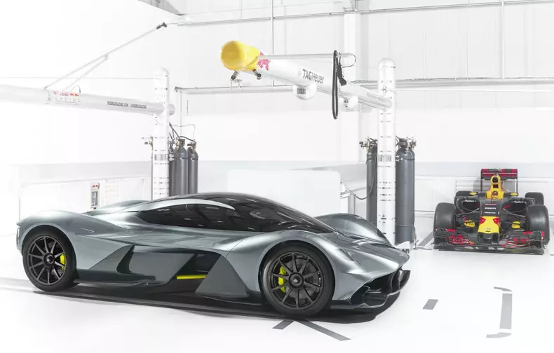 Aston Martin AM-RB 001  (8)