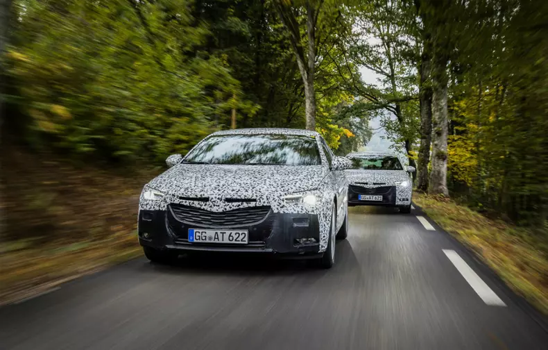 2017-opel-insignia-grand-sport-5