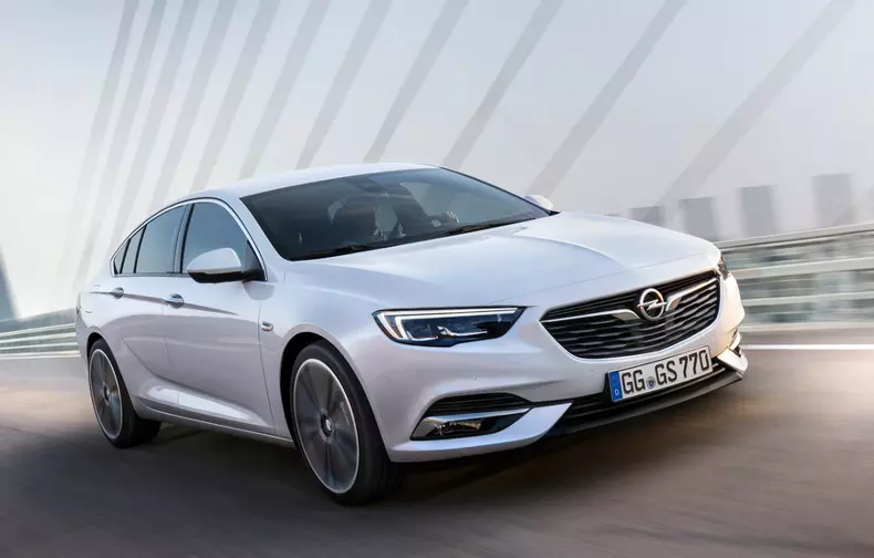 2017-opel-insignia-grand-sport-8