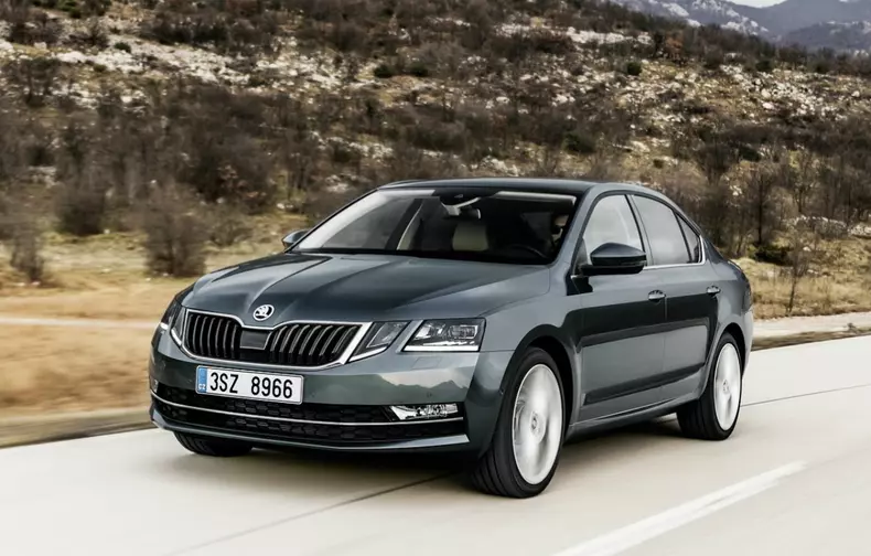 Skoda Octavia revine