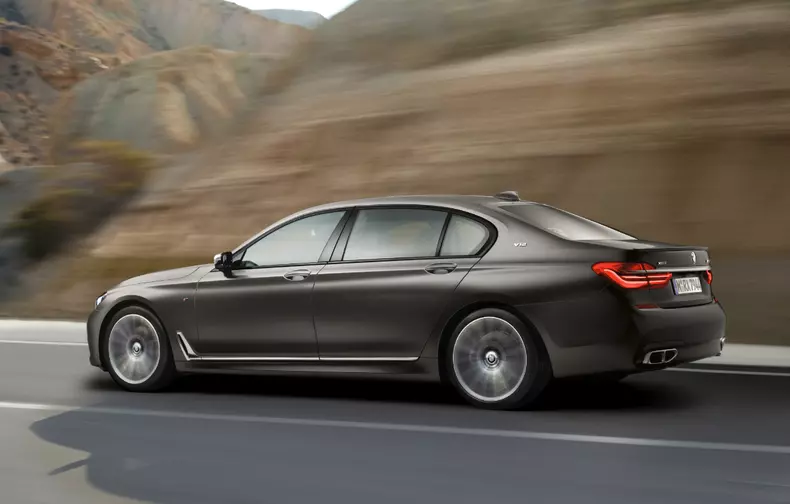 BMW M760Li valentin dragnea