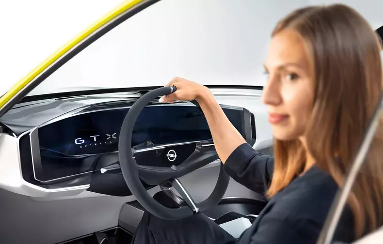 Opel GT X Experimental Concept 06