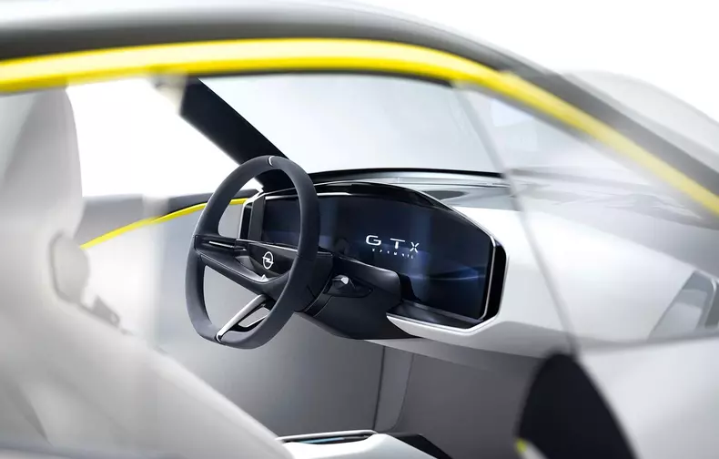 Opel GT X Experimental Concept 08