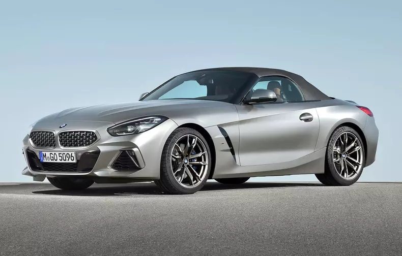 BMW Z4 este disponibil cu trei motoare 05