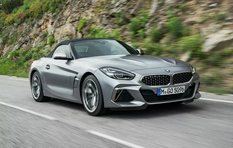 BMW Z4 este disponibil cu trei motoare 07