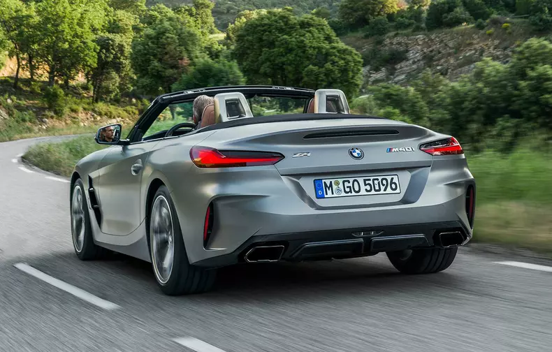 BMW Z4 este disponibil cu trei motoare 22