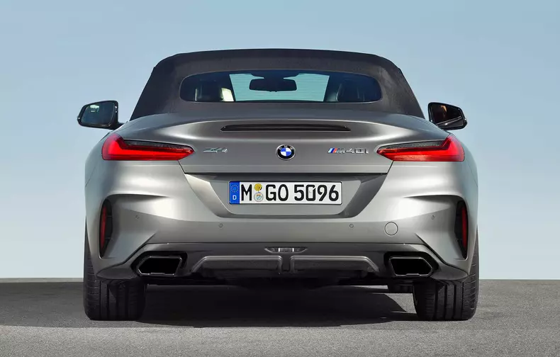 BMW Z4 este disponibil cu trei motoare 27