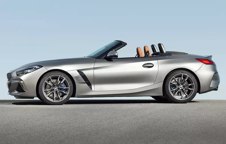 BMW Z4 este disponibil cu trei motoare 31