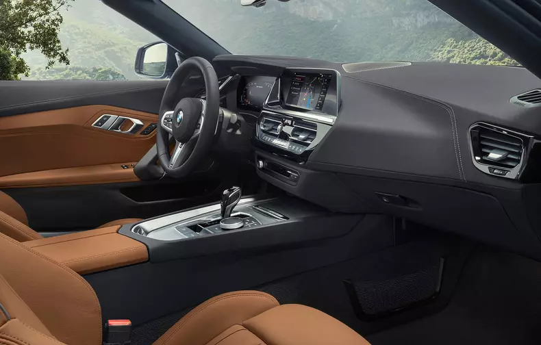 BMW Z4 este disponibil cu trei motoare 37