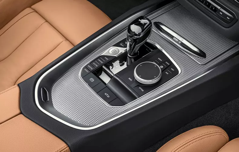 BMW Z4 este disponibil cu trei motoare 41