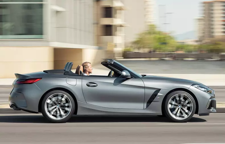 BMW Z4 este disponibil cu trei motoare 49
