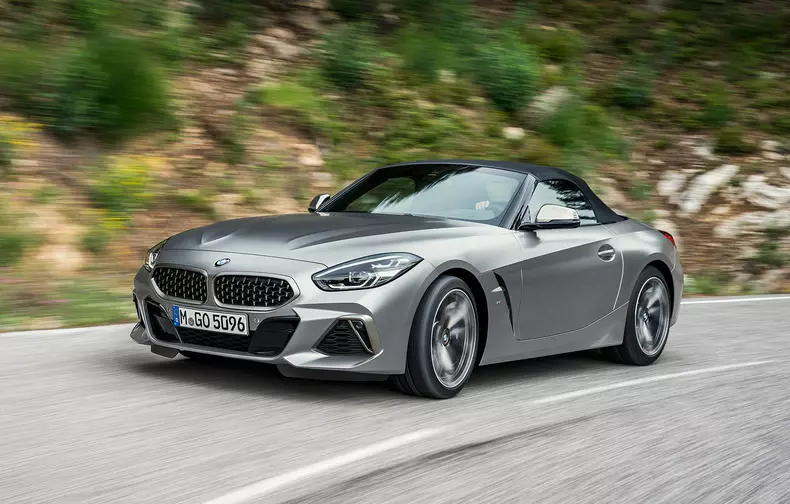 BMW Z4 este disponibil cu trei motoare 50