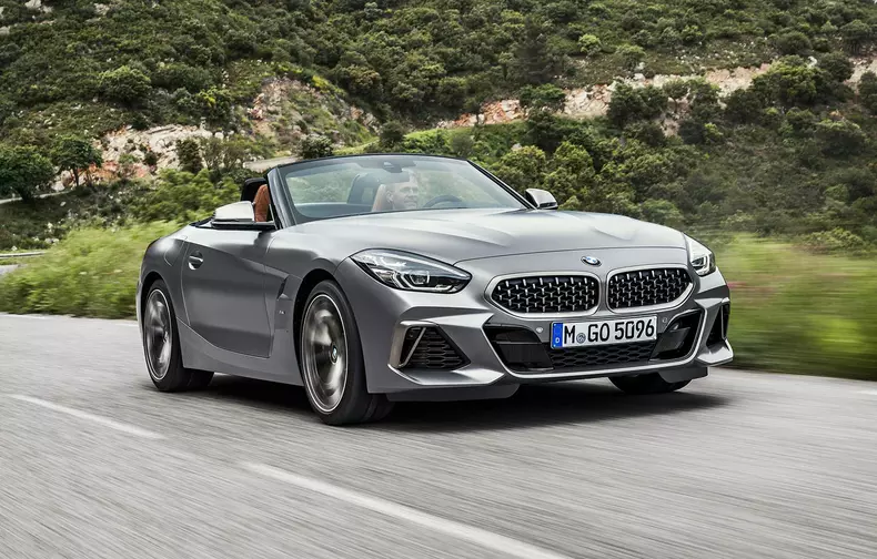 BMW Z4 este disponibil cu trei motoare 51