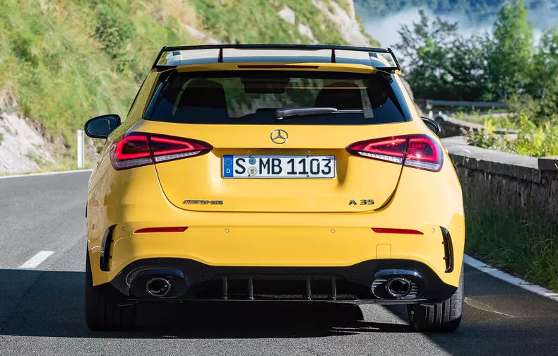 Mercedes-AMG A35 4Matic 02