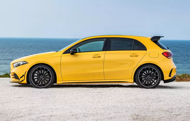 Mercedes-AMG A35 4Matic 10