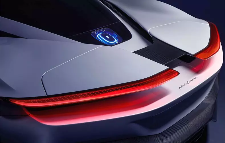 2019 Pininfarina Battista 12