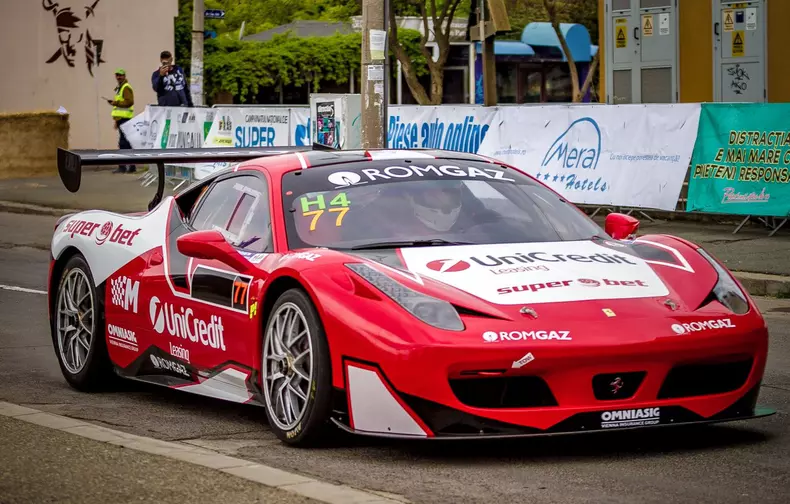 INNA, cursă cu mulți cai putere alături de Mihai Leu