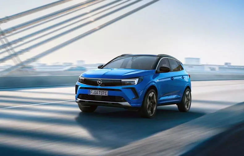 Opel Grandland facelift 4