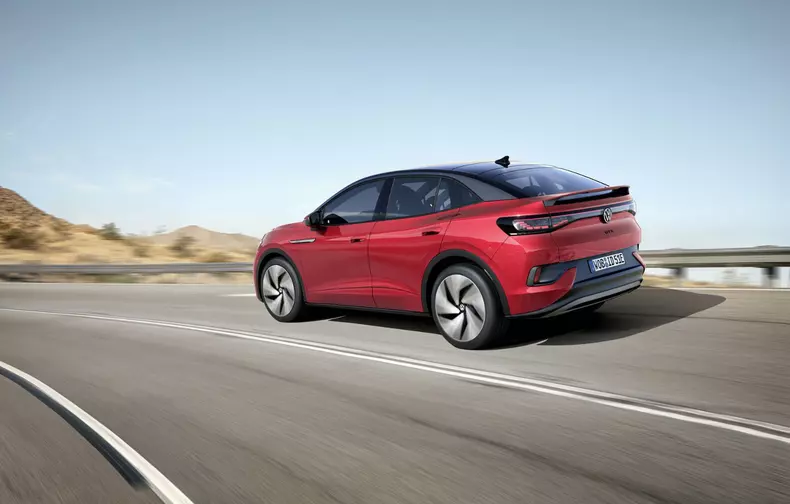 VW ID5 SUV 2