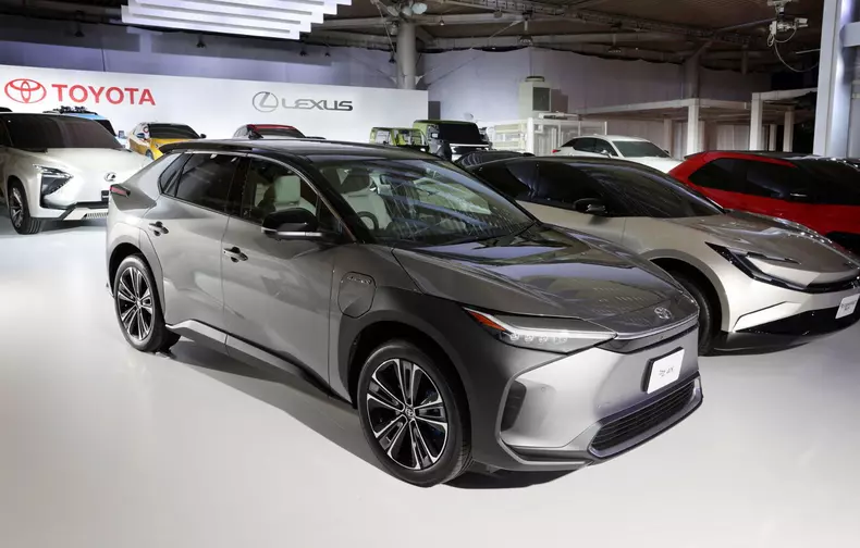 toyota si lexus 15 concepte 22