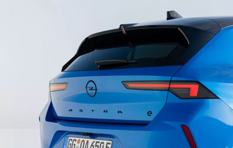 Opel Astra Electric 4