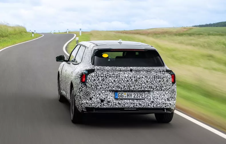 kia-ev4-endurance-nurburgring-dynamic-5