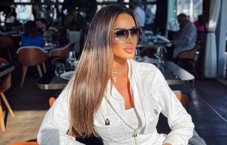bianca dragusanu 9