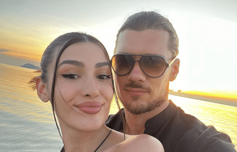 cum-a-inceput-povestea-de-dragoste-dintre-alina-eremia-si-iubitul-ei-cei-doi-sunt-impreuna-de-7-ani_size20