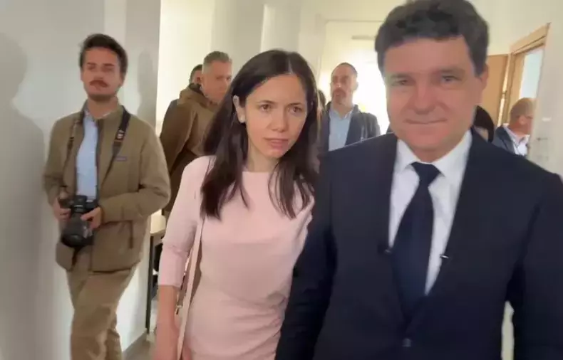 mirabela-gradinaru-nicusor-dan-alegeri-prezidentiale-2025-5