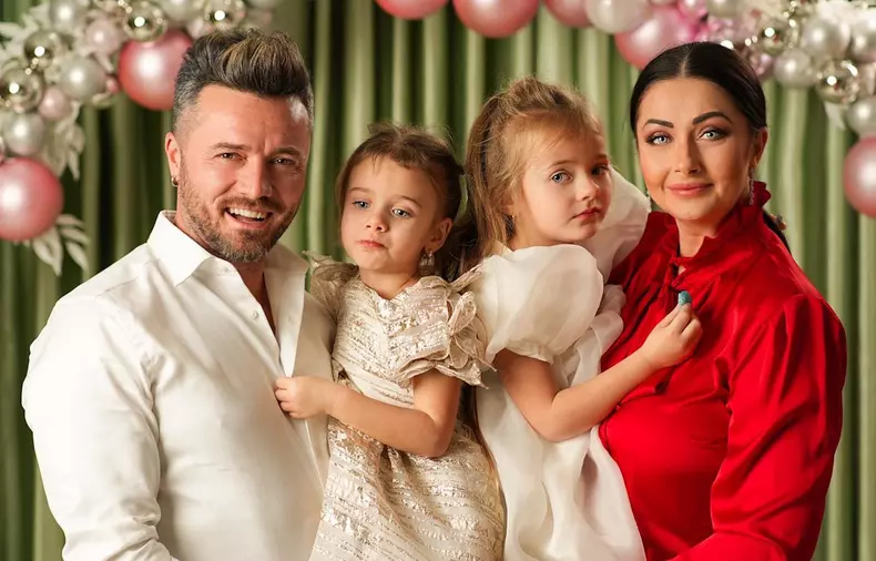 Gabriela Cristea, Tavi Clonda și cele două fetițe