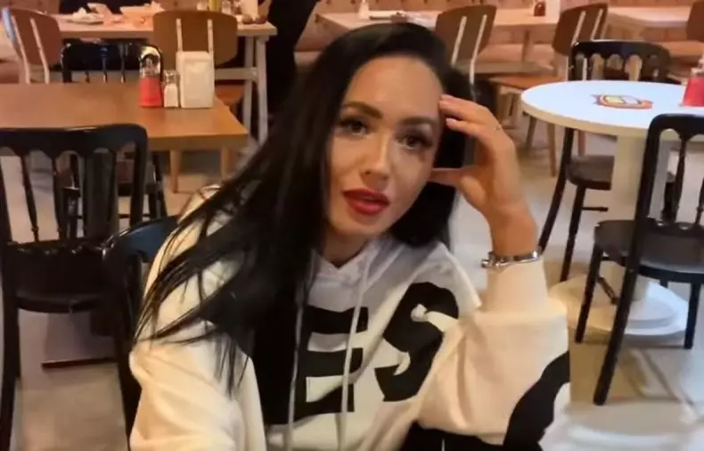 ella-puterea-dragostei